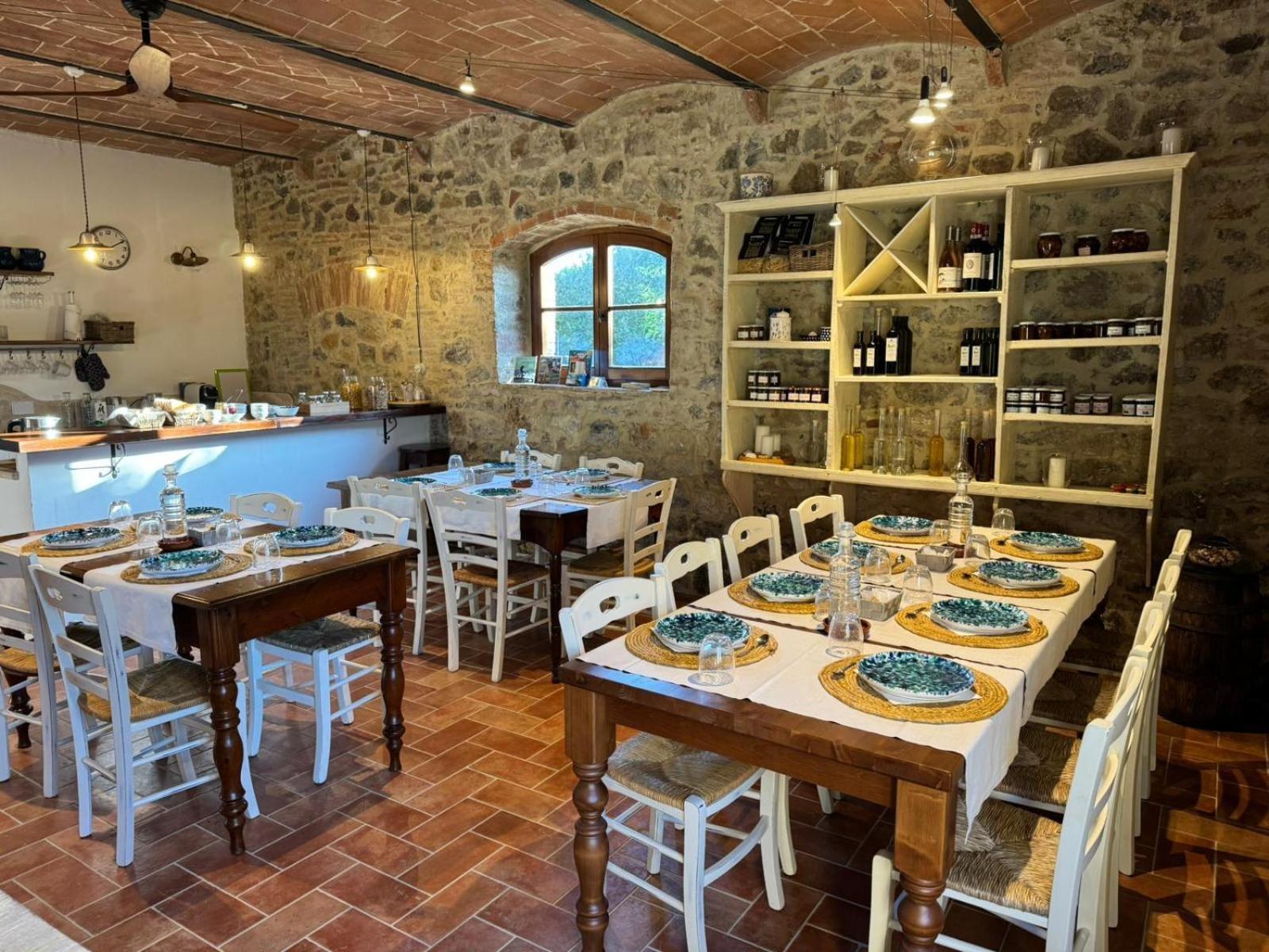 Agriturismo La Peschiera Casole dʼElsa Exteriér fotografie